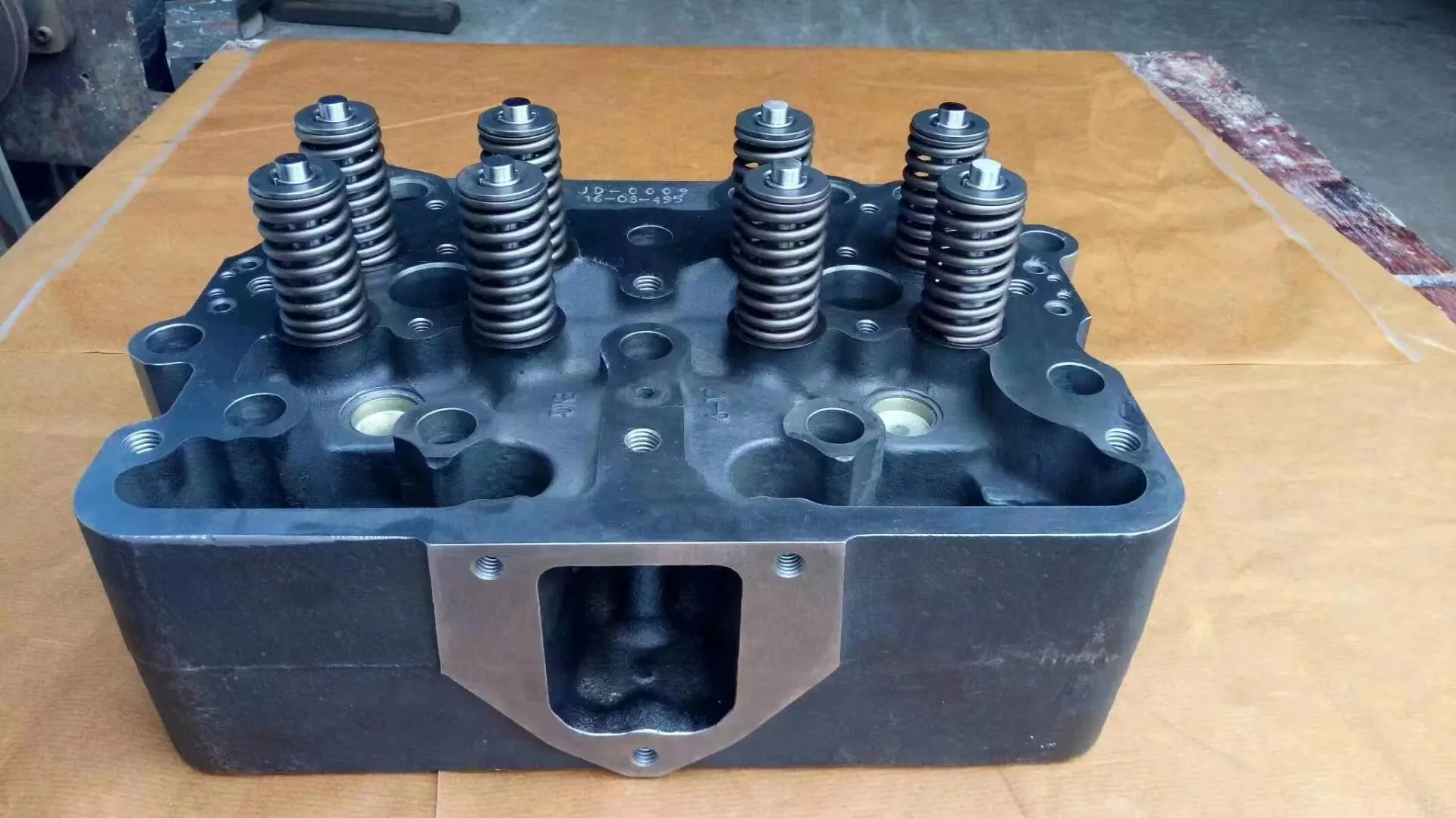 Diesel Engine Parts Cylinder Head with Valvefor Cumins Nt855 /Nta855/K19/K38/K50