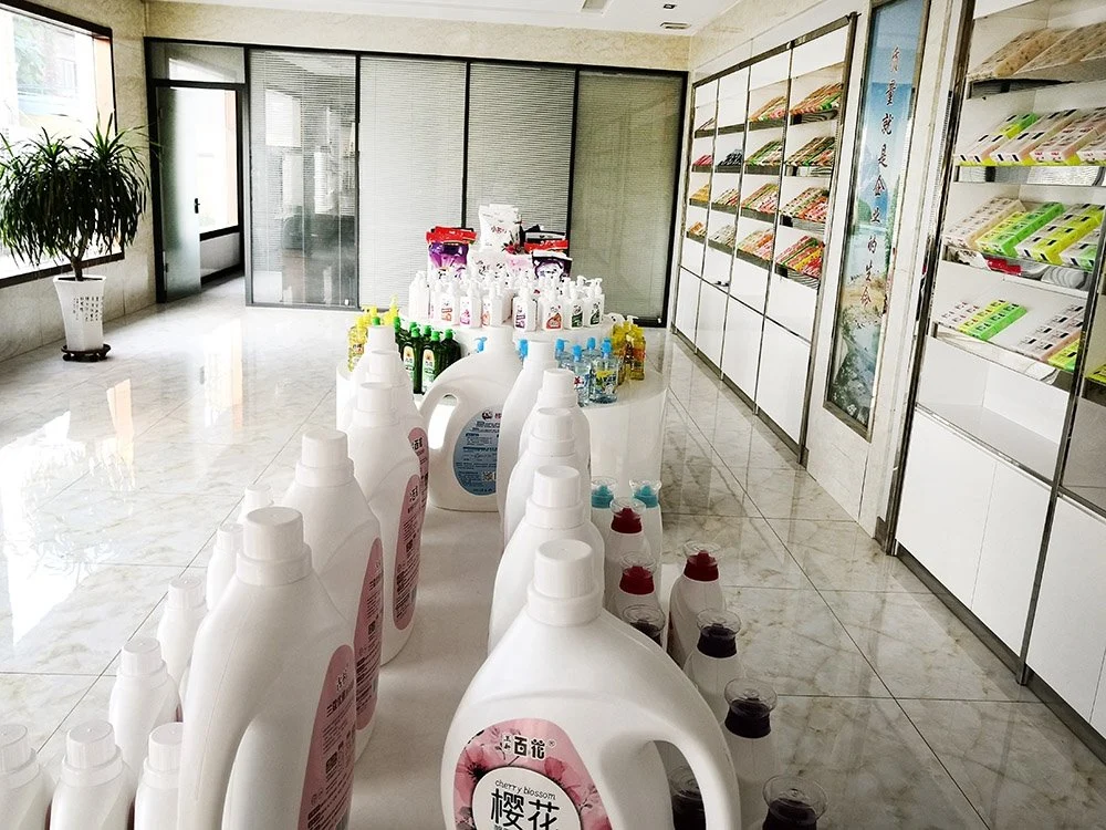 Clothes Washing Liquid Daily Chemical Product of Detergent for Laundry and Garment