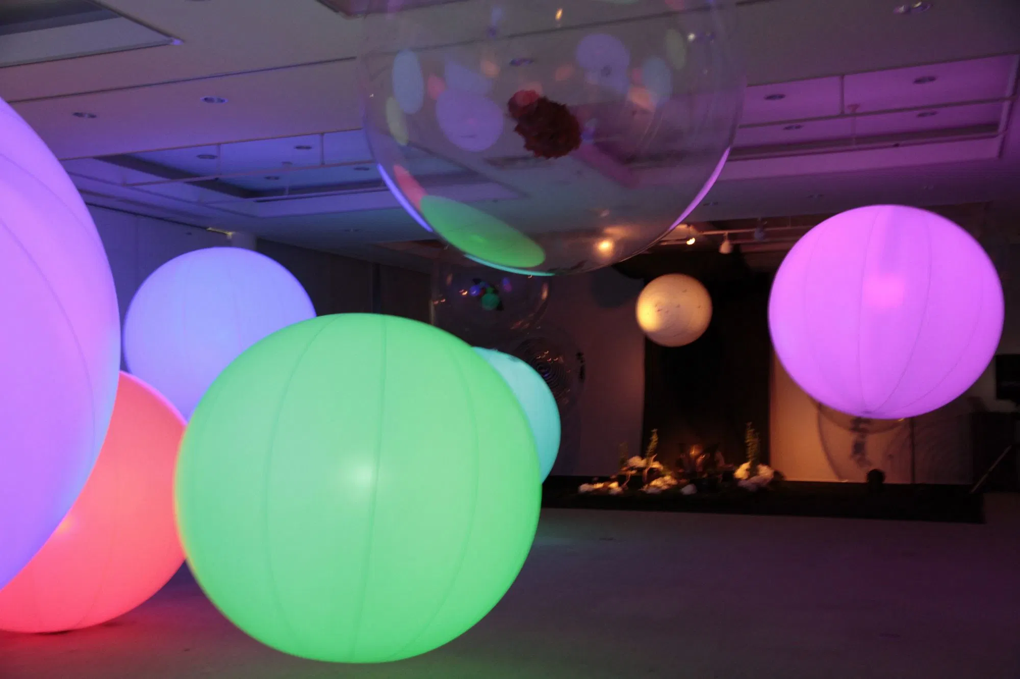 2023 New PVC LED Light Inflatable Party Crowd Balloon