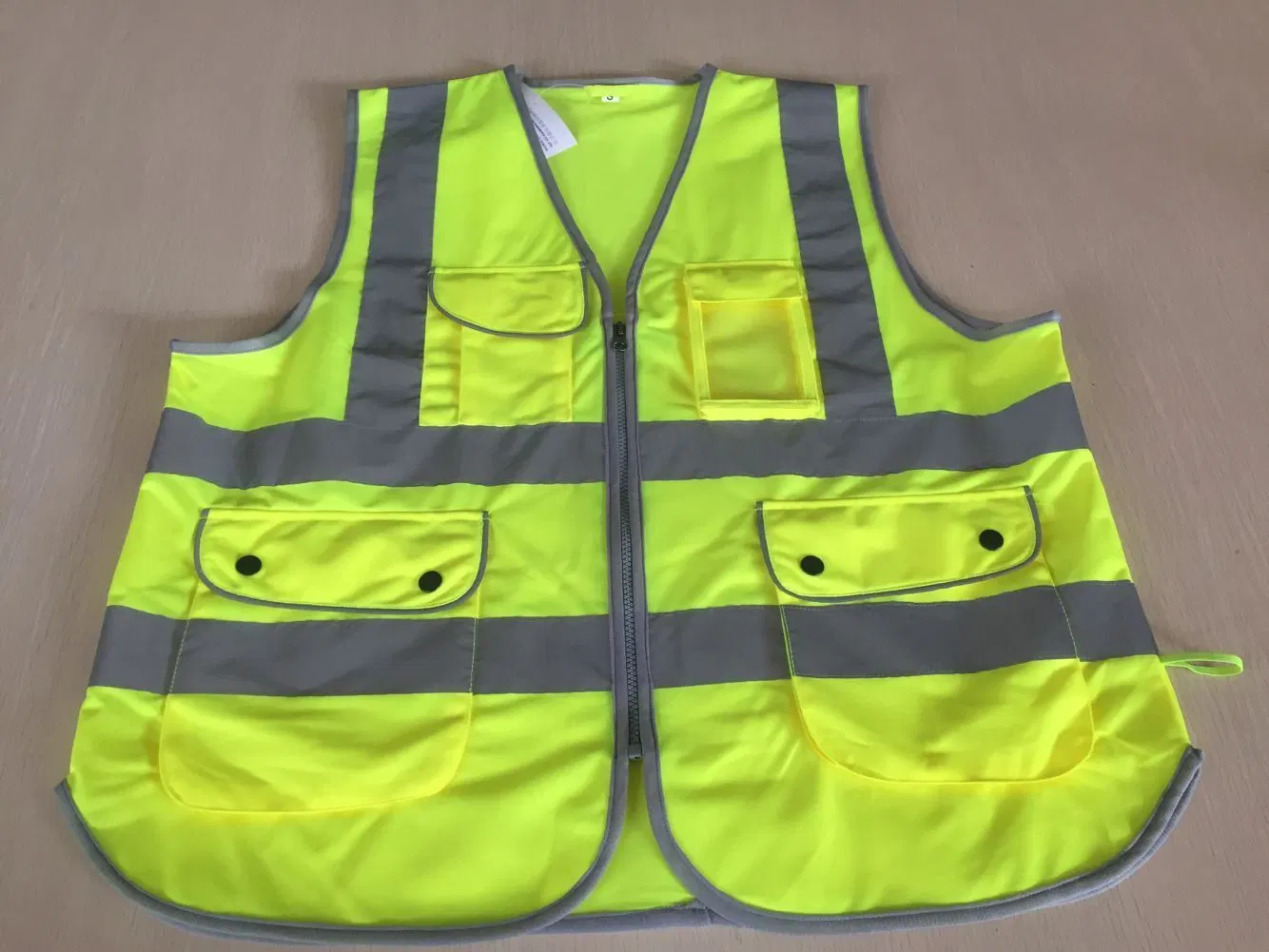 High Visibility Safety Vest Safety Wear Clothes with Reflective Tape