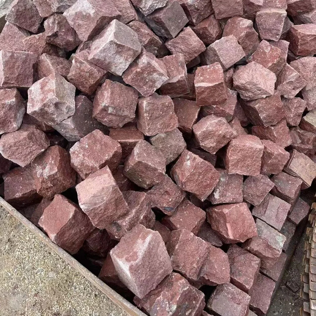 Machine Cut Natural Granite Stone Red Porphyre Paver Cobblestone for Park Courtyard Driveway