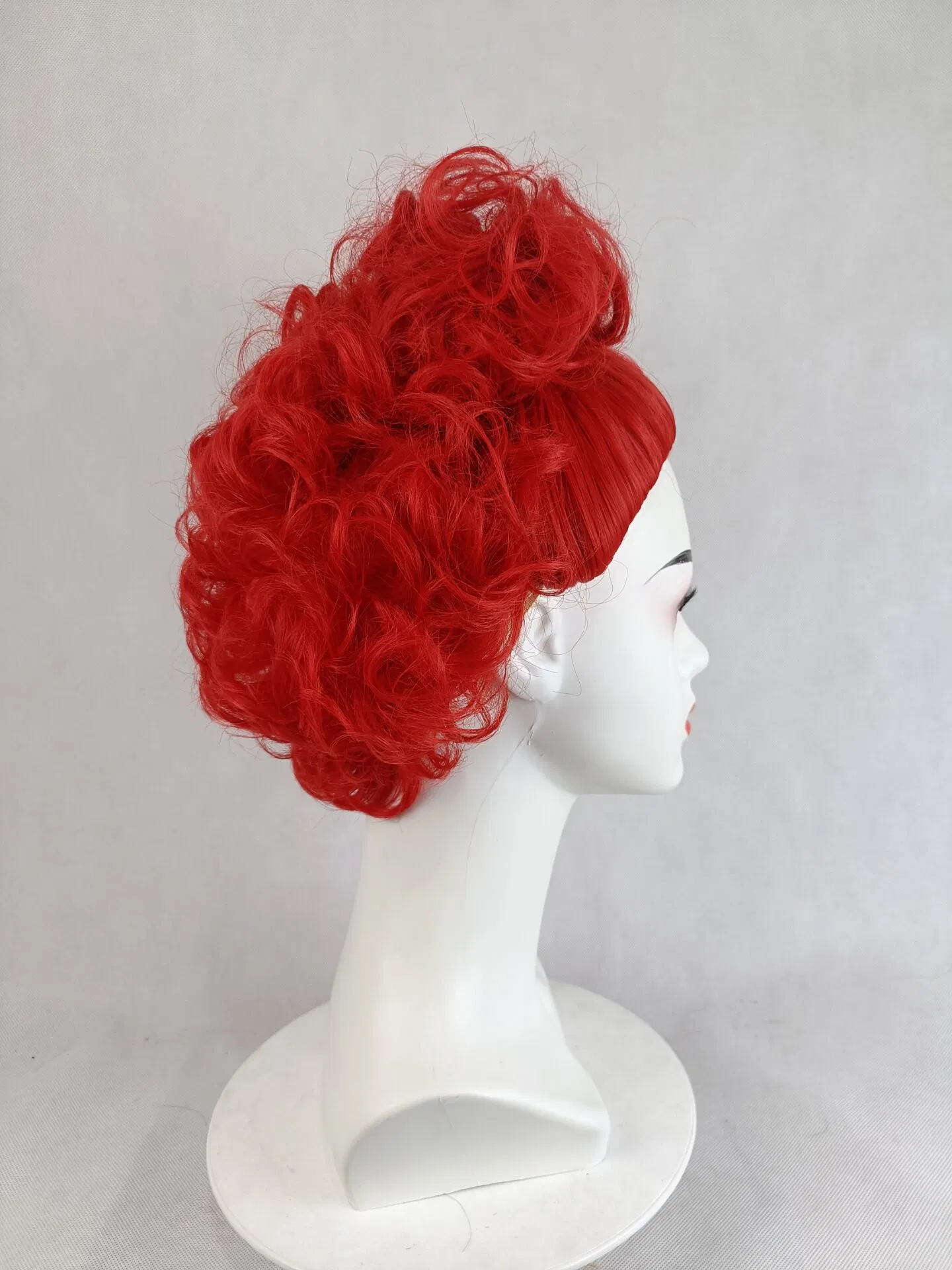 Wholesale/Supplier High quality/High cost performance Short Curly Wig Red Queen Cosplay Wigs