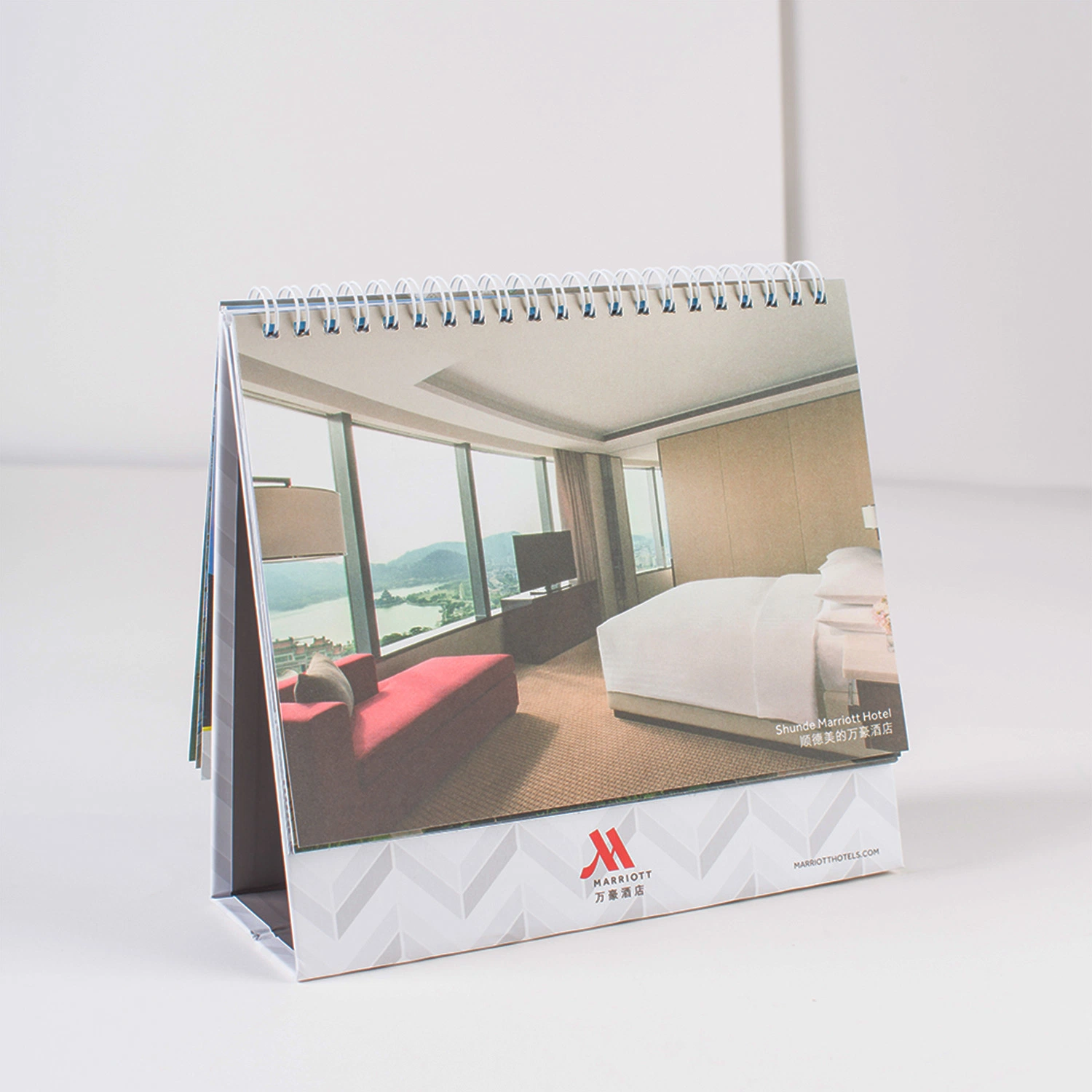 China Wholesale/Supplier Company Customized Printing Service for Desk Calendar