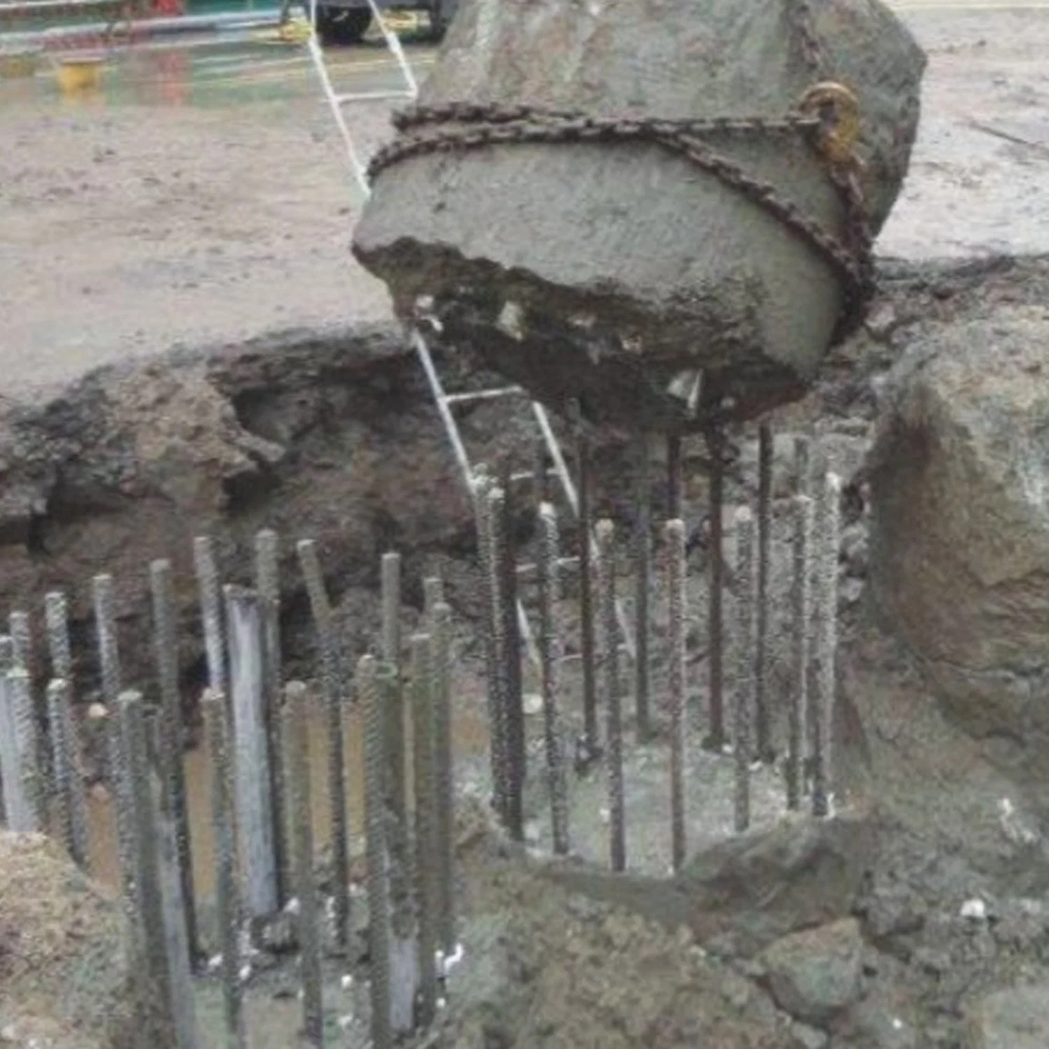 Cost-Efficient Expansive Concrete Pile Head Demolition Agent