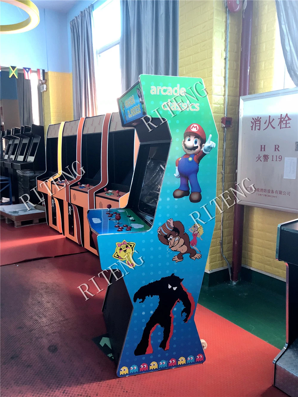 Old Video Game Arcade Joystick Arcade Game Machine with Space Invader Game