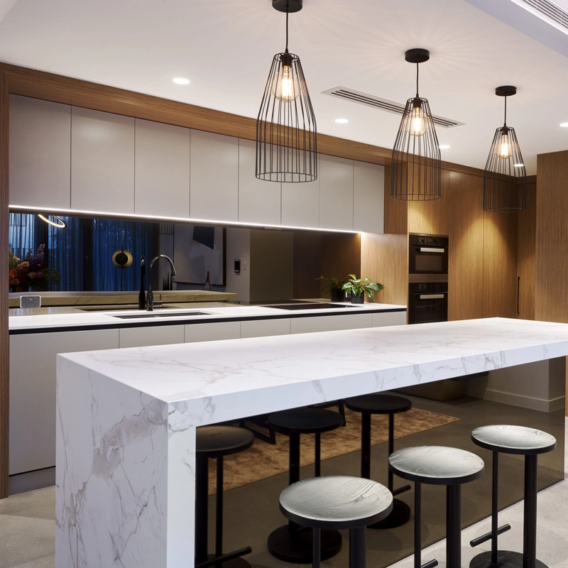 Australian Custom Modern 2PAC Lacquer Mixed Wooden Laminates Kitchen Cabinet Kitchen Products