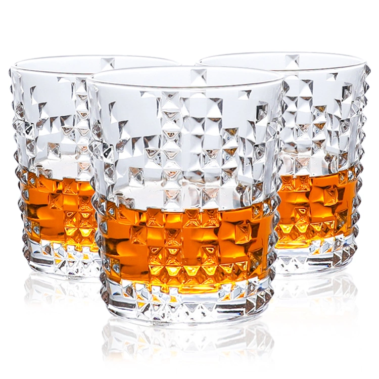 Mayorista de muestra gratuita personalizada Stemless moderna creativa copa de vino de cristal claro grabado Whiskey vaso para el hogar