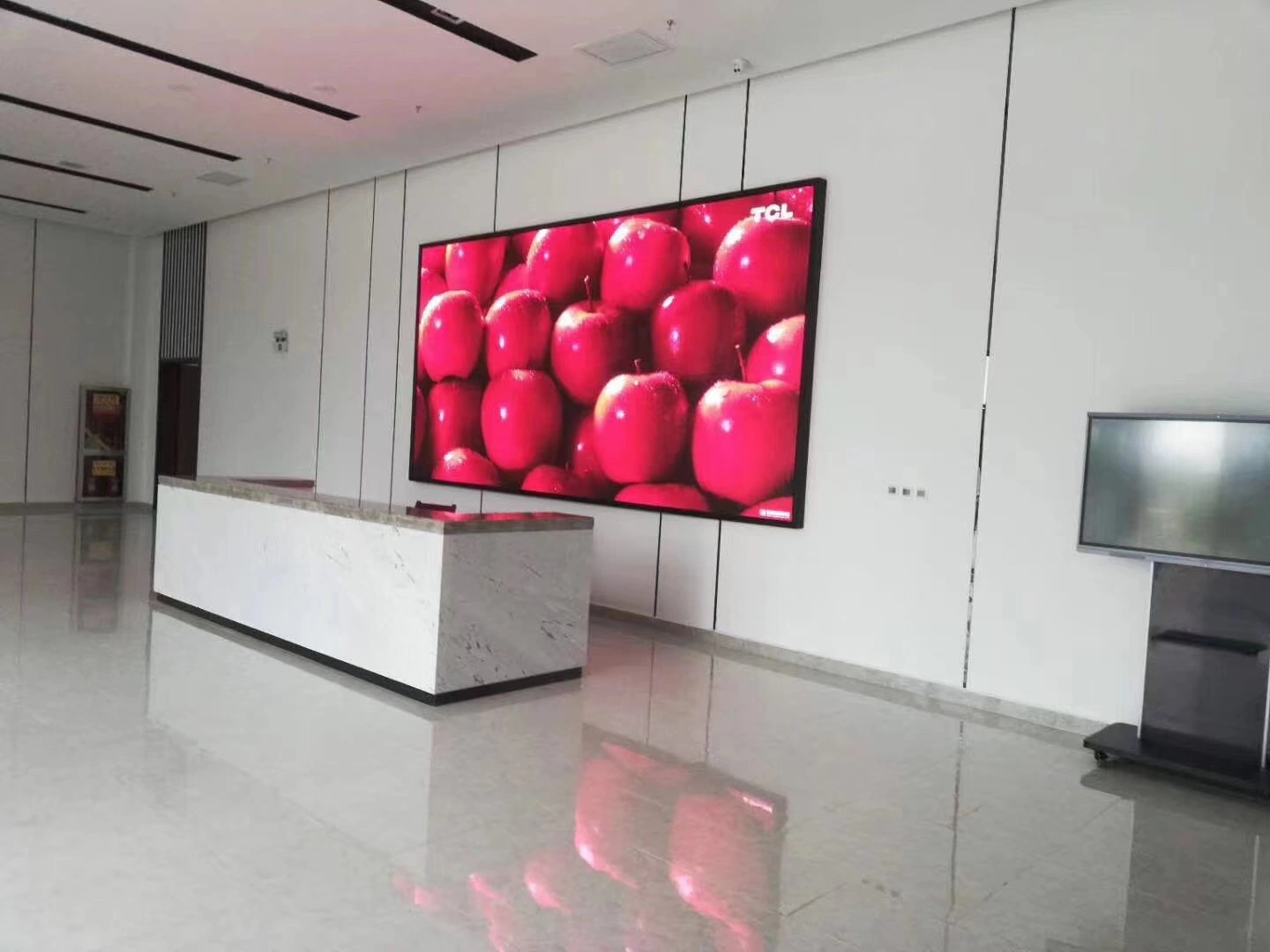 P1.56 Best Price Full Color Indoor LED Display Screen Panel Video Wall