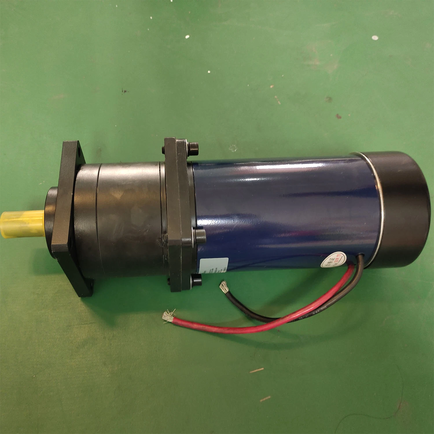 24V 48V Motor DC de par alto de baja velocidad Motor DC de engranaje planetario Motor DC de par alto con relación de engranajes planetarios: 1: 36