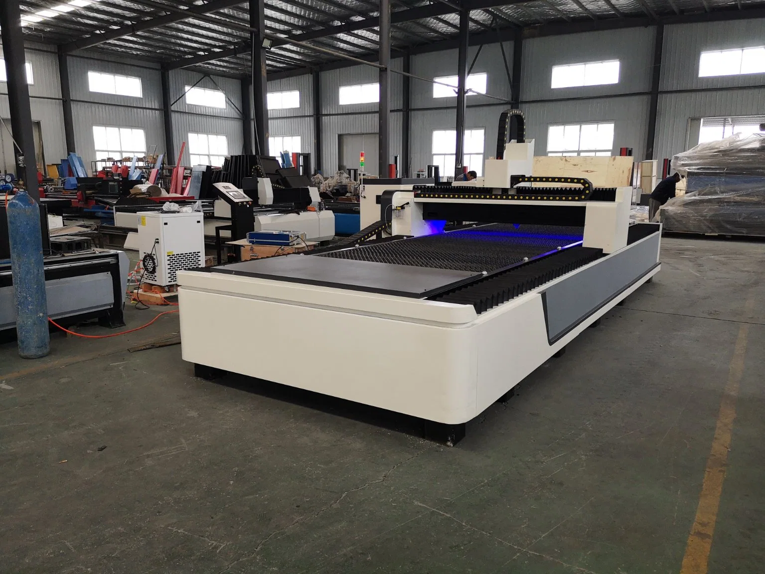 3015 Fiber Laser Metal Cutting Machine 1500W Raycus Laser Power