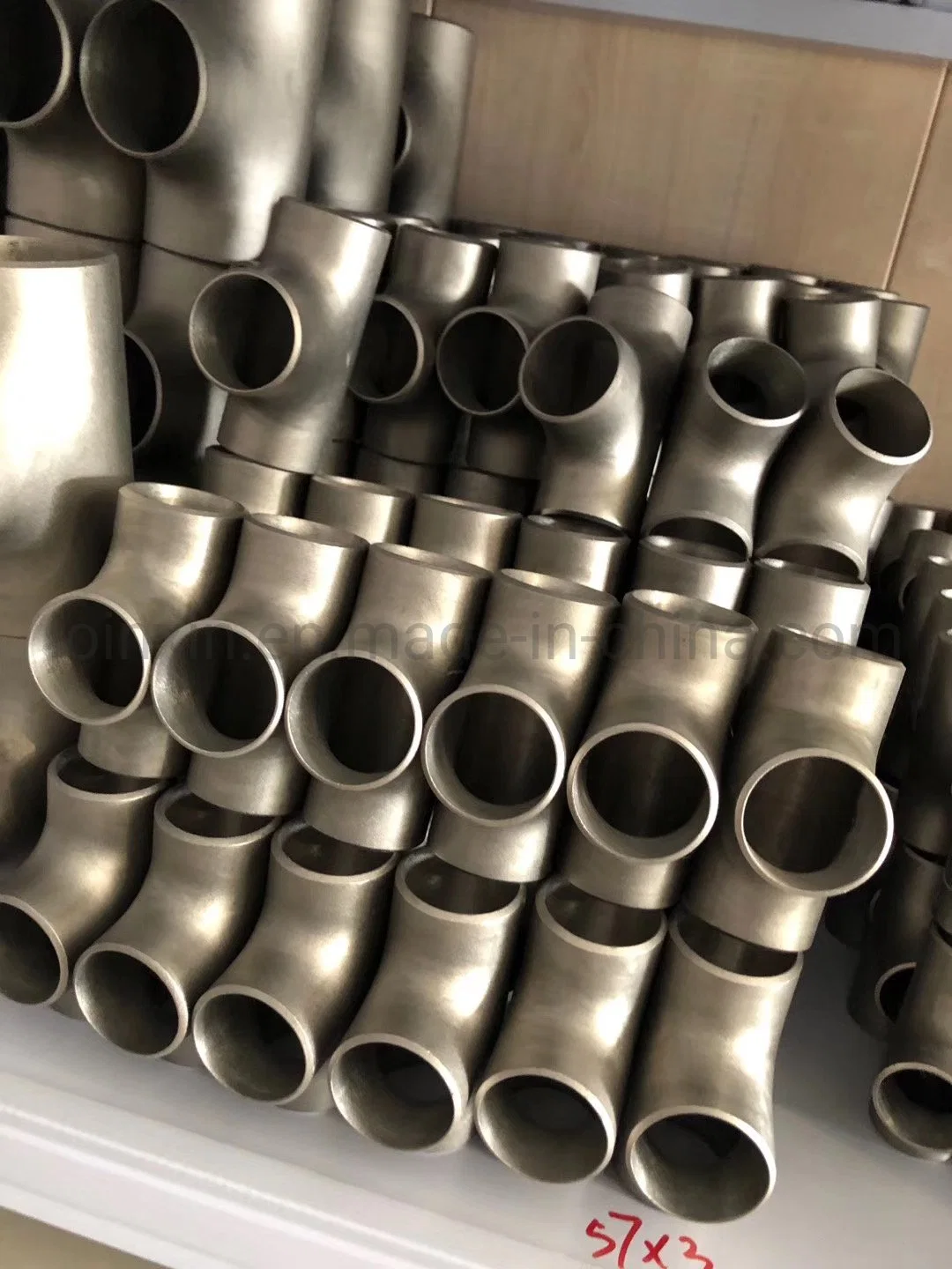 DIN 2605 Titanium Seamless 90 Degree Welded Elbow Tube Fittings