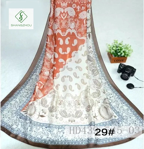 Hot Sale Lady Fashion Satin Silk Scarf with Flower Printed