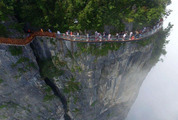 Реалистичный эффект 3D Glass Plank Road Интерактивная напольная плитка Экран