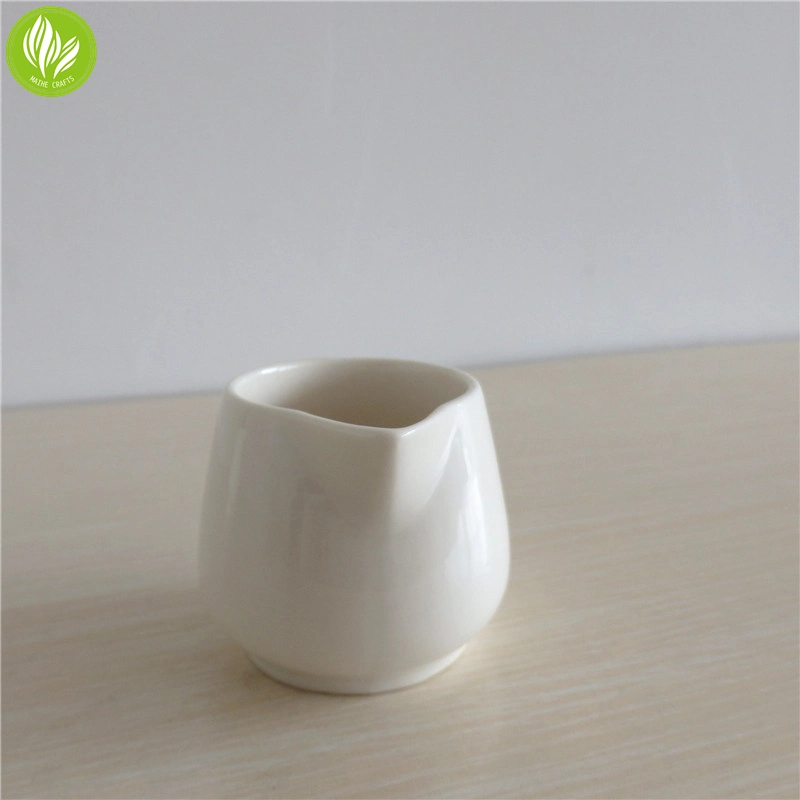 50ml Small Size Ceramic Massage Candle Jar with Spout