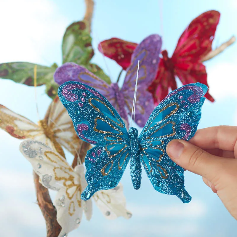 Cores sortidas pintado à mão as borboletas de penas Artificial personalizado para decoração de casamento