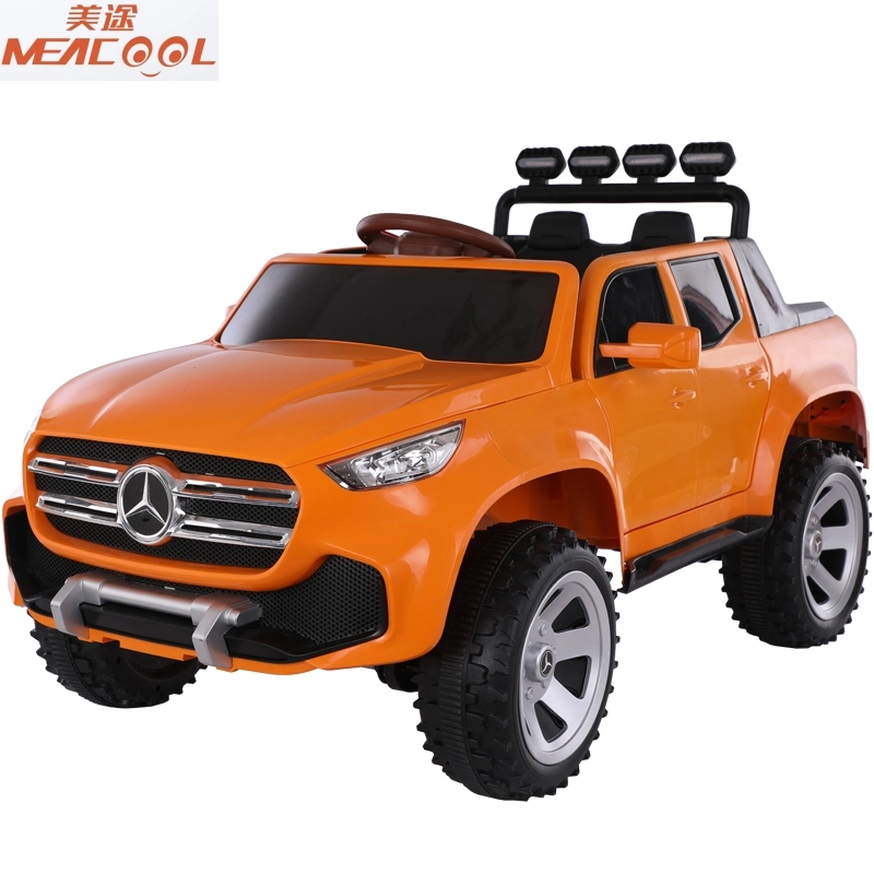 Multifunctional nova simulação Toy Car Electric carro de brincar com LED