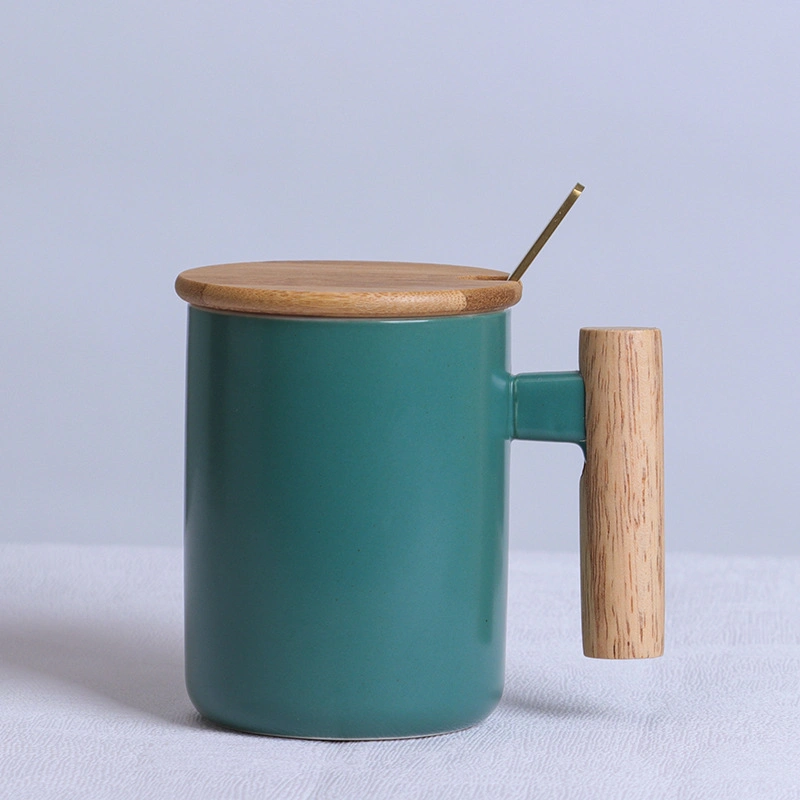 400ml Wholesale/Supplier Handmade Ceramic Nordic Mug Ceramic Round Mug Fine Bone China Pipe Coffee Mug with Wood Handle