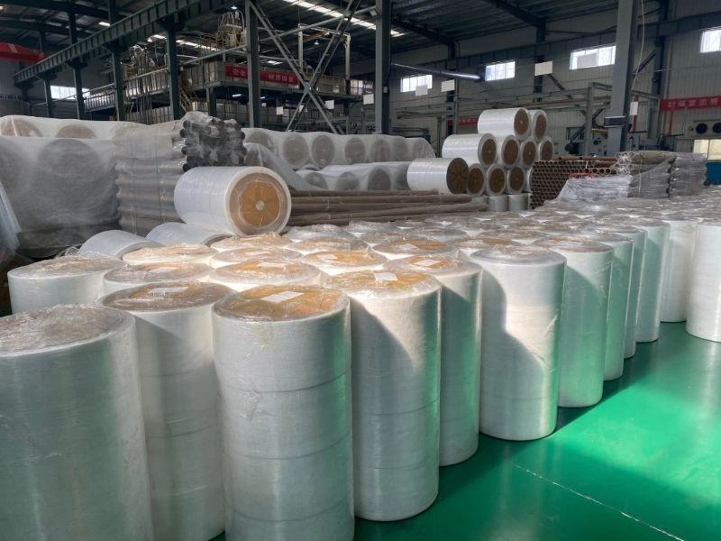 Free Sample OEM Service Non Woven Material Waterprof Sf PP PE Laminated Non-Woven Fabric 60GSM