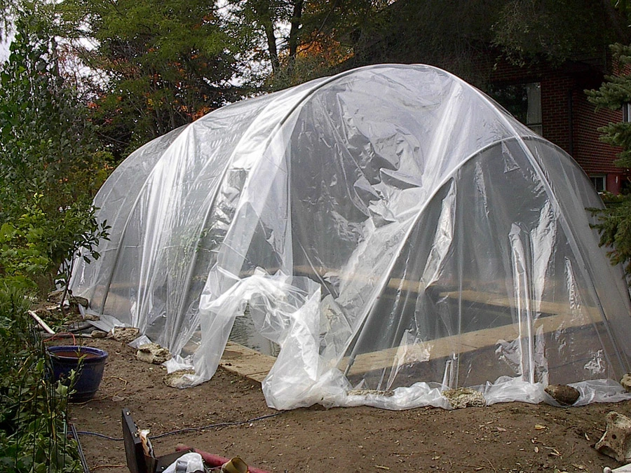 Láminas de polietileno de 200 micras claro, los gases de efecto invernadero de hortalizas de plástico barato barato película túnel