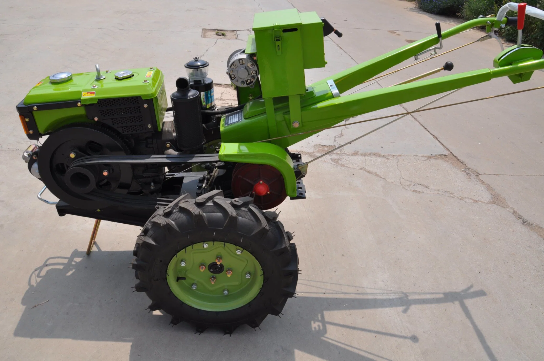 Mehrzweck Landwirtschaft Mini Walk Behind Traktor Preis Dieselmotor Klein 8HP 12HP 15HP 18HP zwei Räder Hand-Walking-Traktor für Verkauf