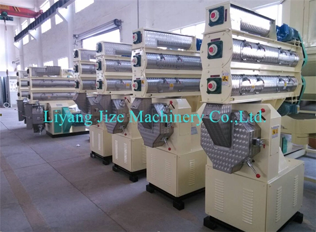CE 1-2t/H Futtermittel Pellet Mühle Futtermaschinen Huhn / Vieh Zuführpellets Granuliermaschine