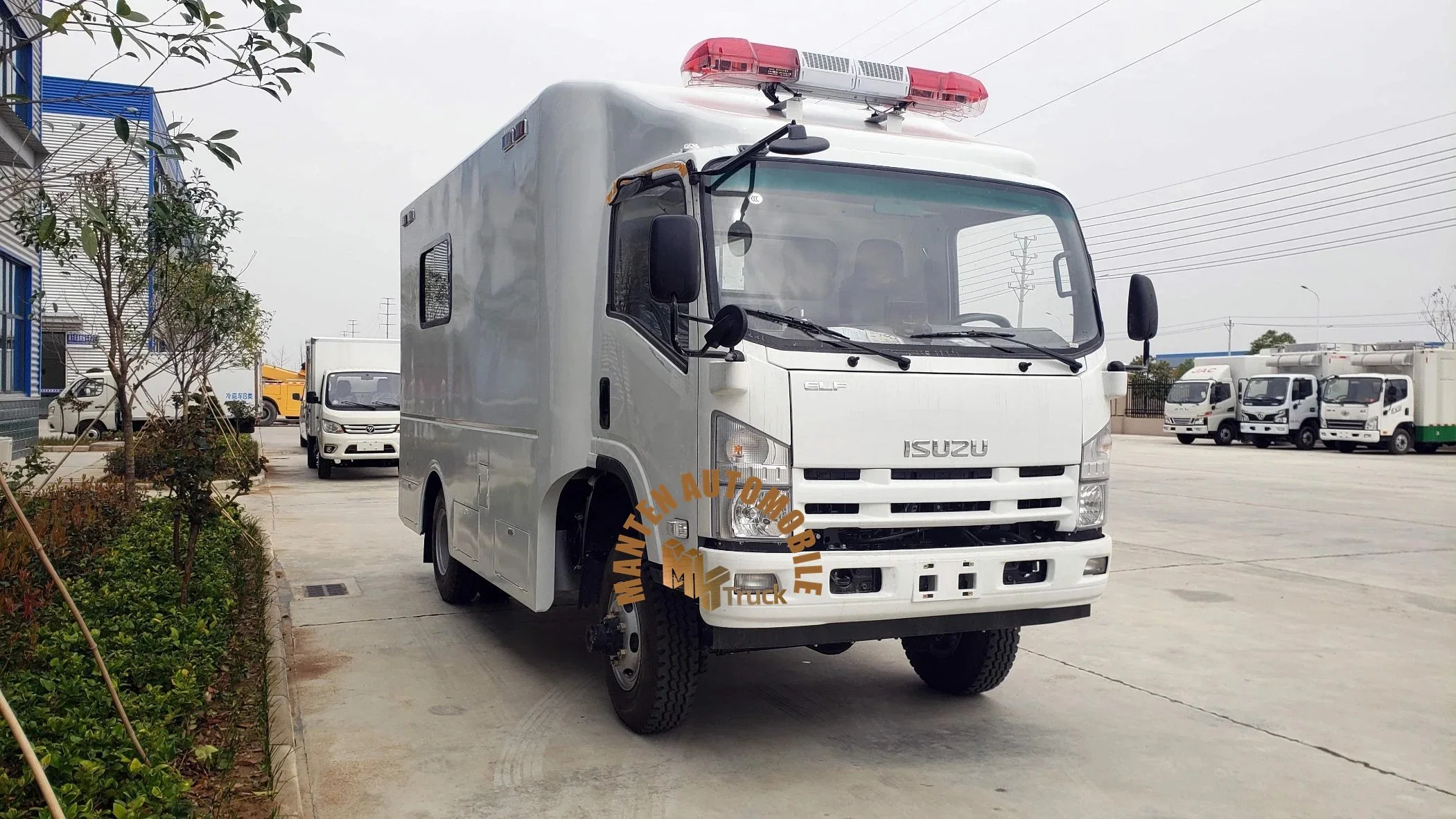 Manual Diesel Ambulance Rescue Hospital Emergency Vehicle Medical Truck with Factory Price