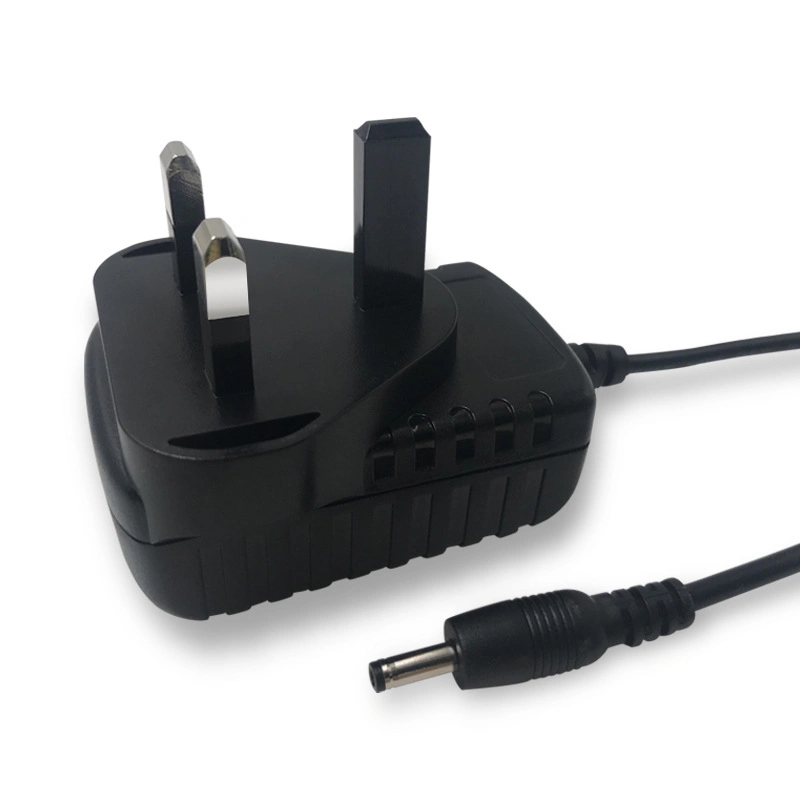 Großhandel Top-Qualität 12V 1A AC DC-Netzteil UK Triangle Plug Wandladegerät Adapter mit CE Ukca Zertifizierung