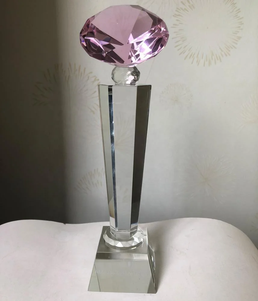 New Design Custom Logo Crystal Trophy with Wooden Base Award Glass Trophies