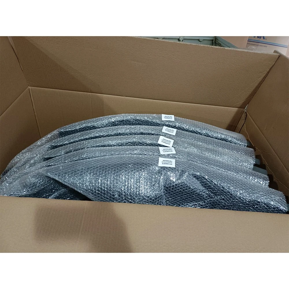 High Quality Lh 9438800306 Rh 9438800406 Depehr MB Actros MP3 European Truck Body Parts Mudguard Tractor Plastic Fender European Truck Spare Parts Fit for MB