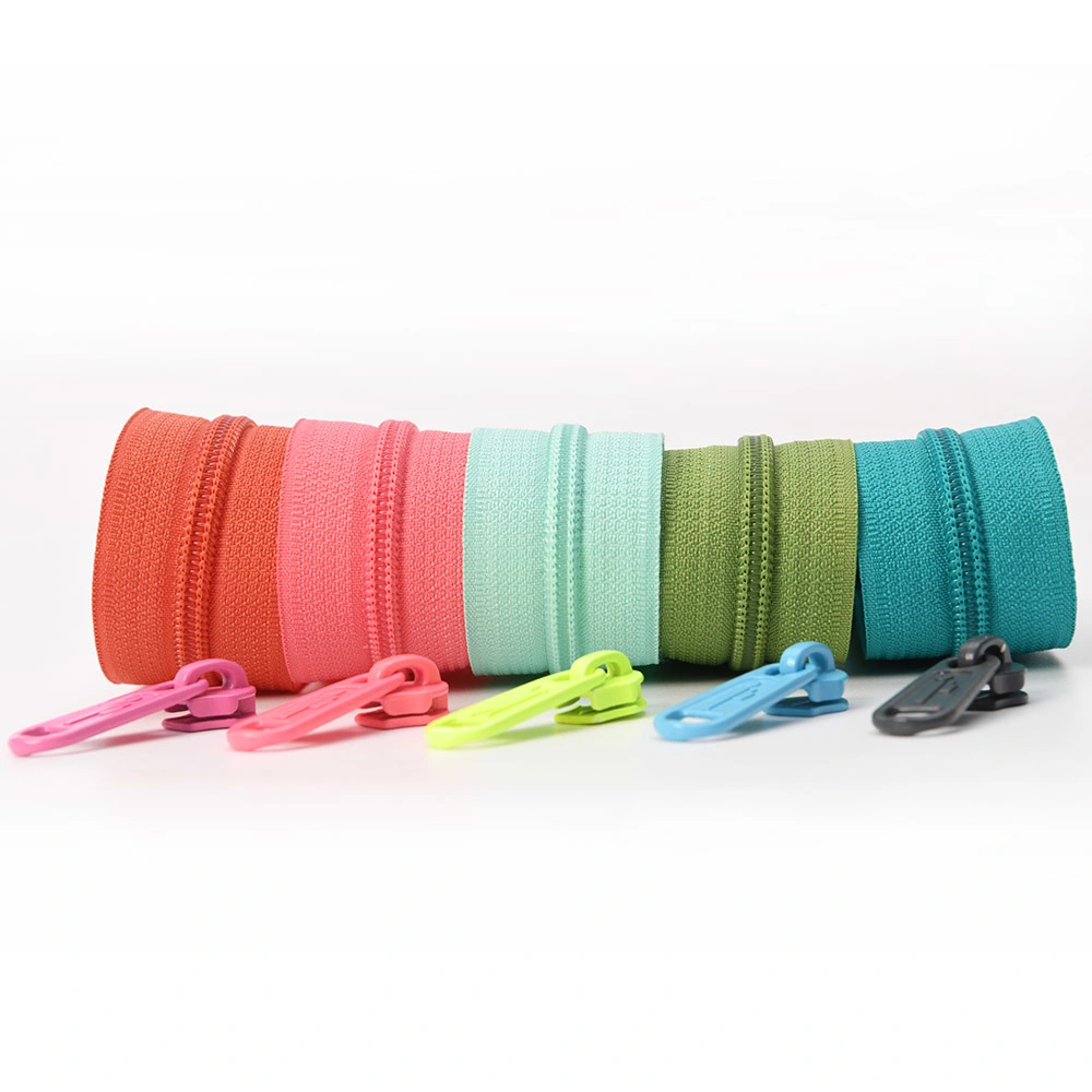 Custom 3# 4# 5# 7# 8# 10# Coil Zipper Roll Nylon Zipper Long Chain Cierre for Garment/Bags