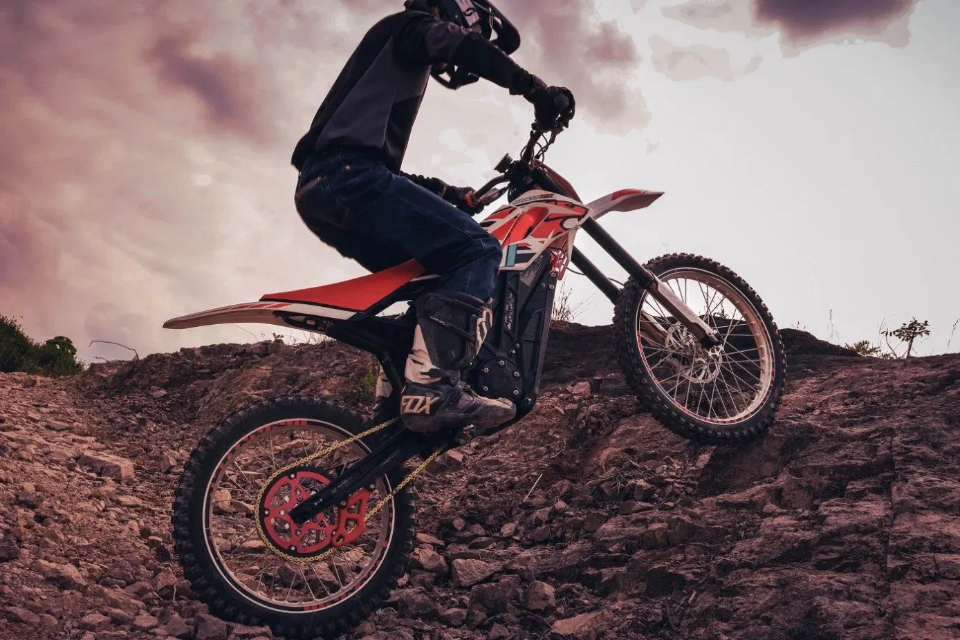 Apollo Dirt Bike RFN Ares Rally pro Elektro Dirt Bike Elektro-Motorrad mit Lithium-Batterie Elektro Motocross Elektro Pit Bike Elektrische Off-Road-Stromversorgung für Erwachsene