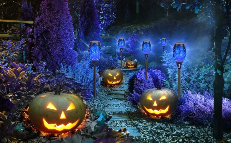 Nueva llegada Super Intelligent jardín de césped llama vacilante Mini parpadear las luces LED de llama azul accesorio llama Solar de decoración de Halloween de la luz de antorchas de luz solar