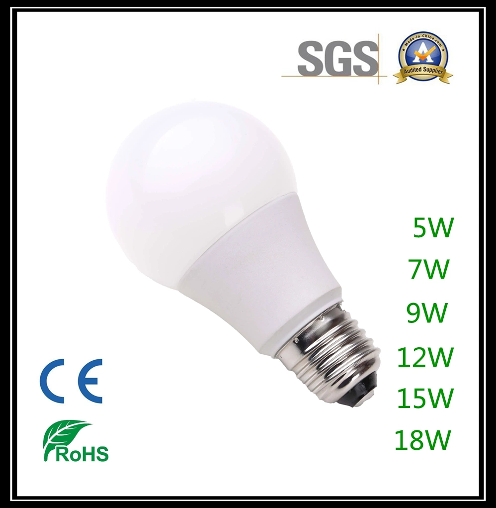 لمبة مصباح LED الأساسية E27 أو B22 توفير الطاقة