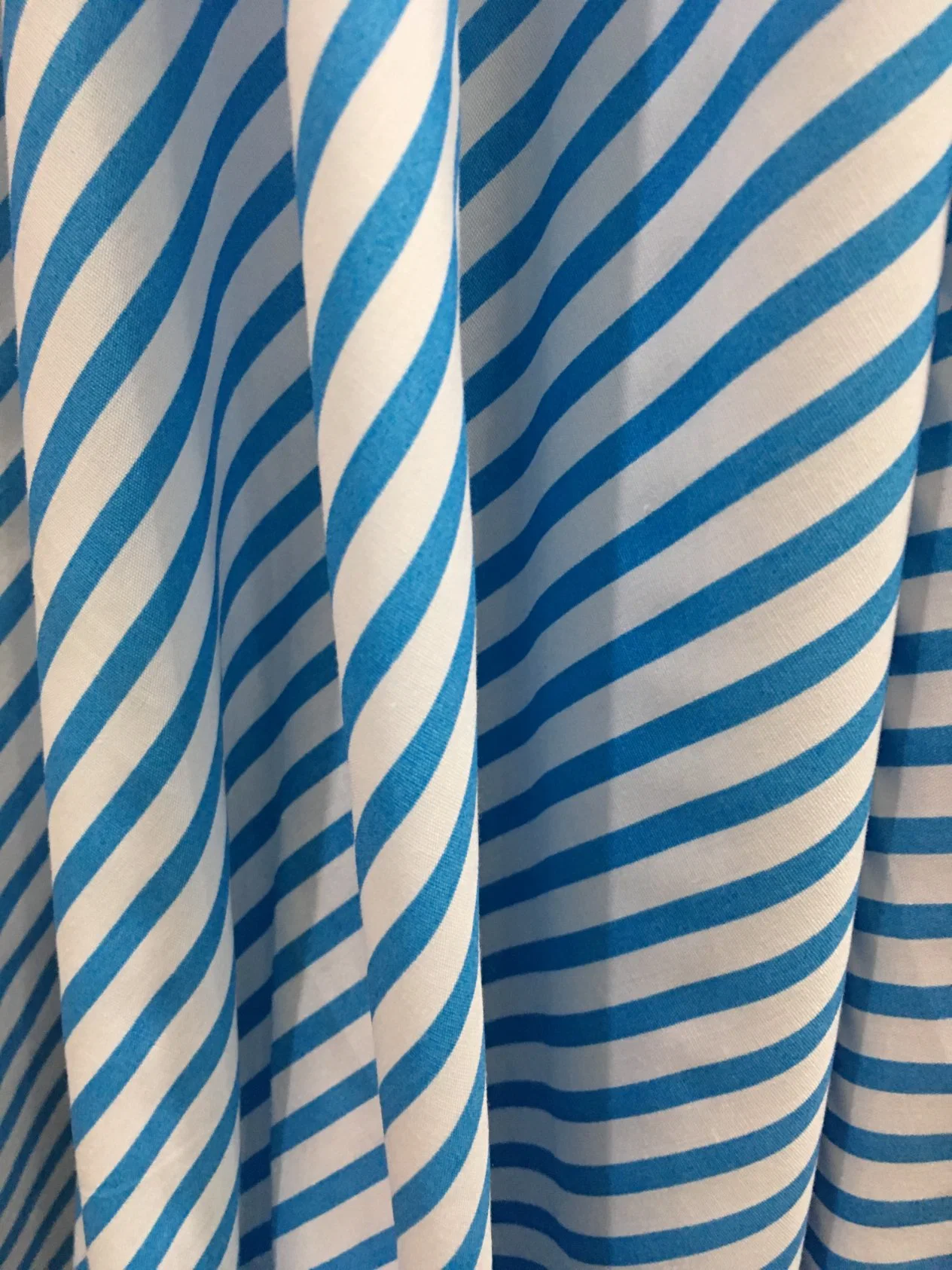 Strip Printed for Garment Shirting Tc65/35 45X45 133X72 Woven Fabric