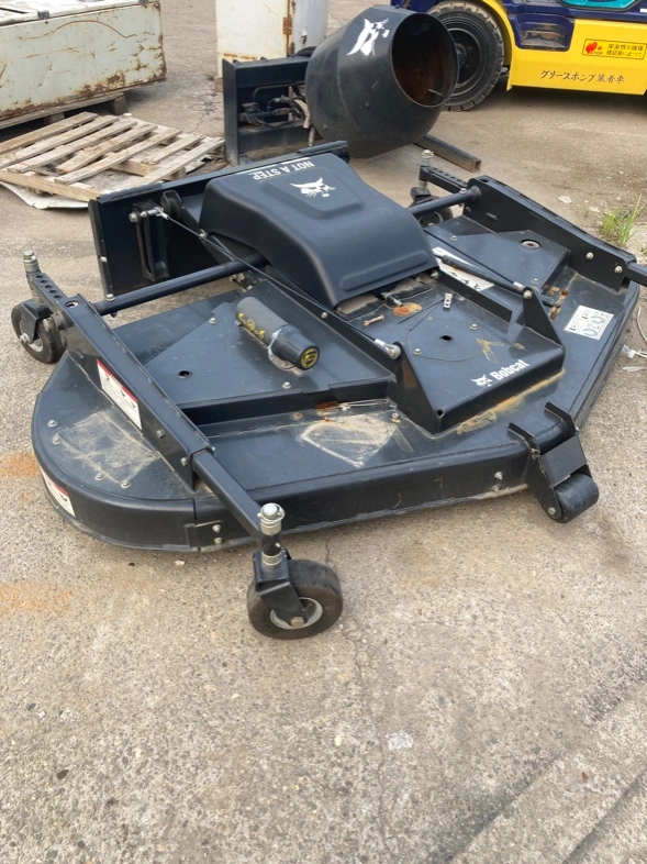 Usado en stock Nuevo accesorio de segadora de cargadora compacta Bobcat Cortador de hierba Cropper