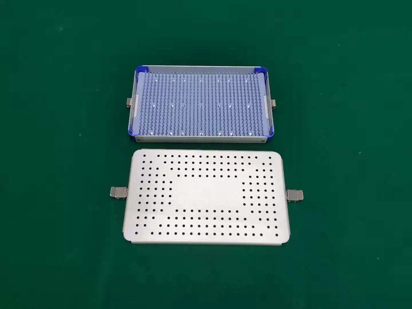 Single-Layer Aluminum Alloy Sterilization Box Silicone Mat for Sterilization Tray Disinfection Case Sterilising Tray