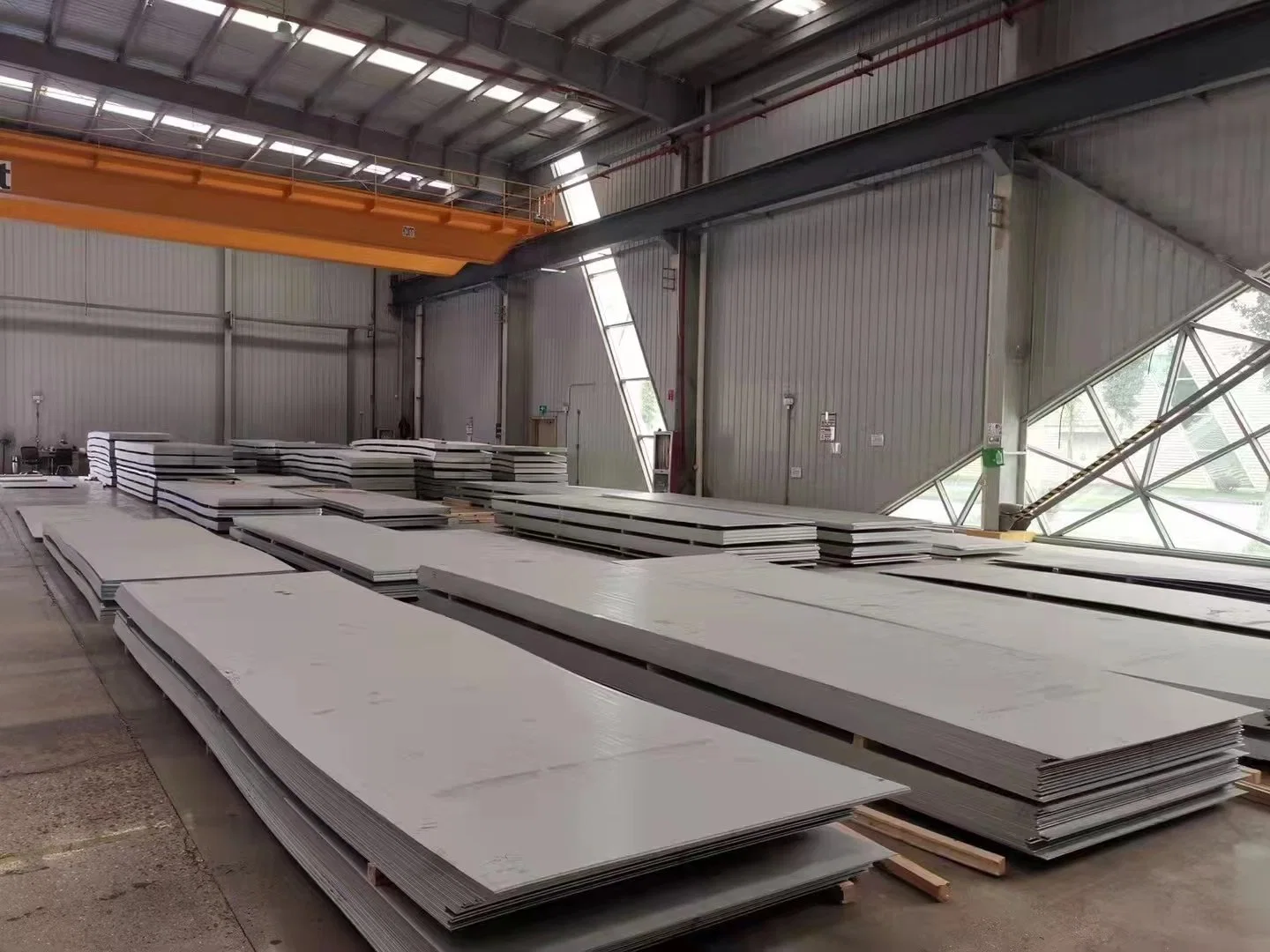 Carbon Steel Plate Sheet Price St 37 S235jr S355jr Steel Plate Sheet with Wooden Pallet