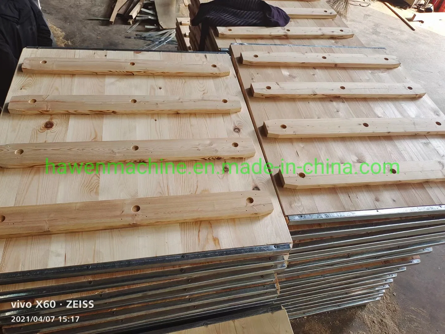 Bamboo Plywood Board Wooden Board PVC Pallet Used for Brick Block Machine