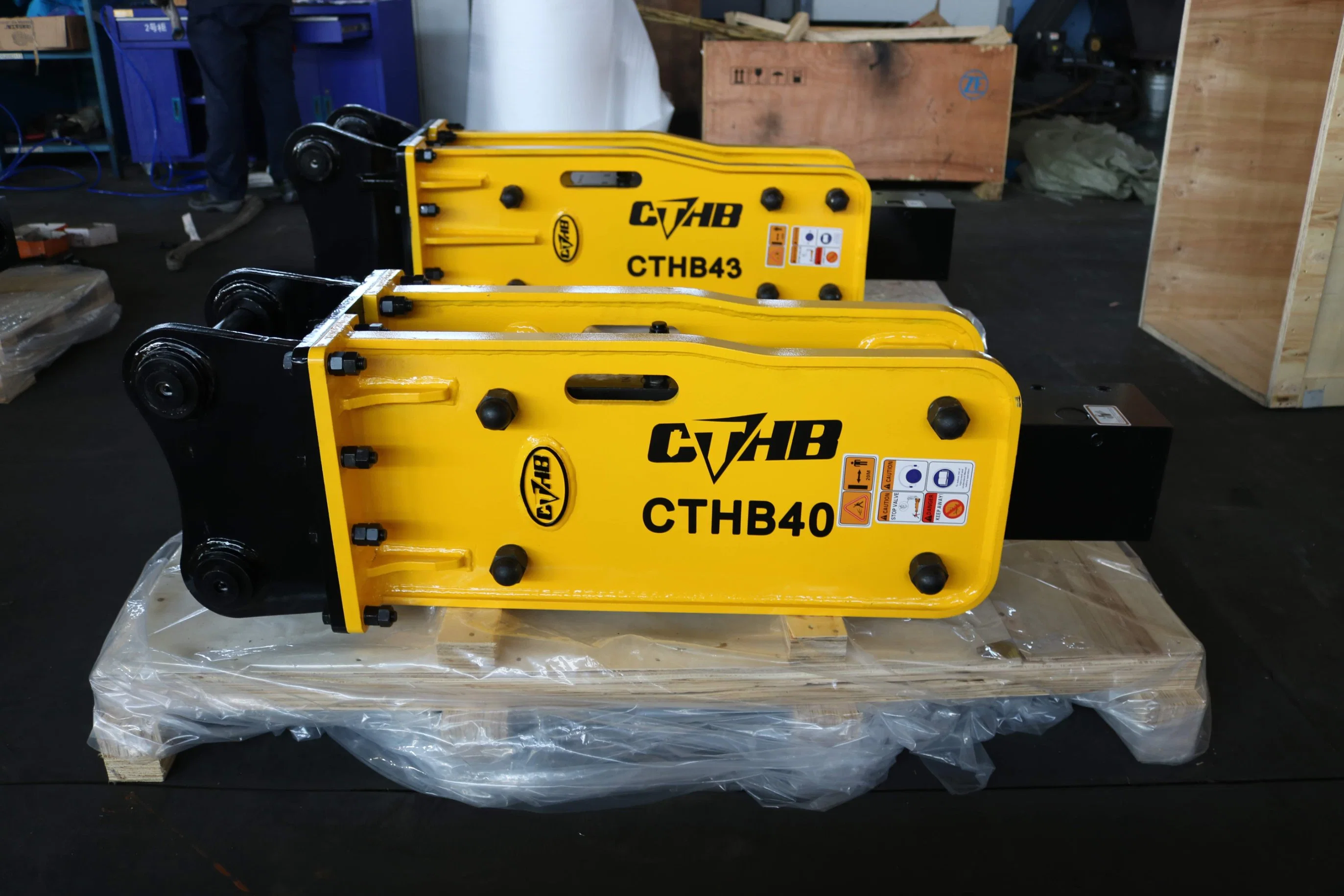 Light Duty Excavator Breaker 20crmo Yakai Cthb40 Top Type Hydraulic Breaker Hammer Chisel Diameter 68mm