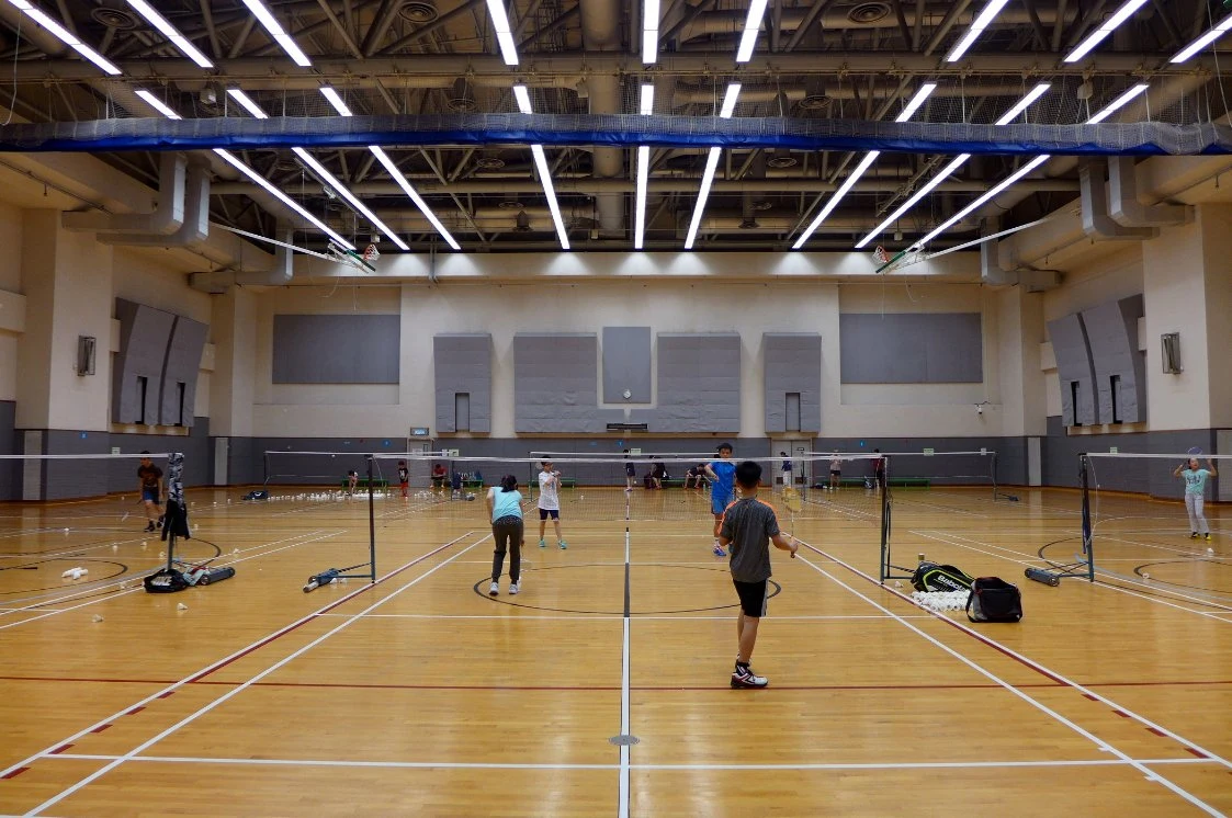 Sports vinyle plancher temporaire de basket-ball Intersellocking court de tennis en argile Construction plancher en PVC