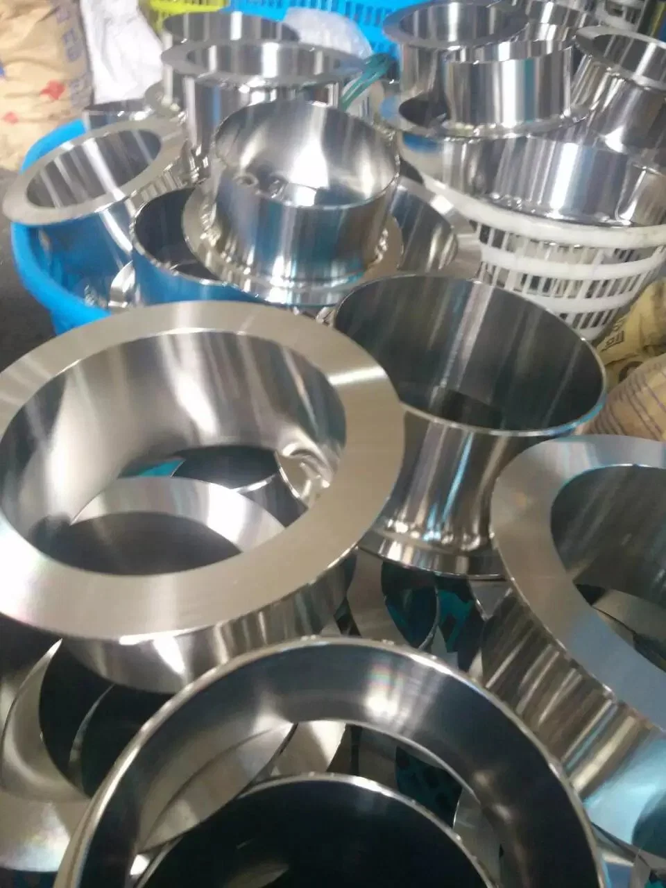 Hot Sale Stainless Steel 4 Inch Sch40 80 Butt Welded ASTM A403 304 316L Elbow Tee Pipe Fittings