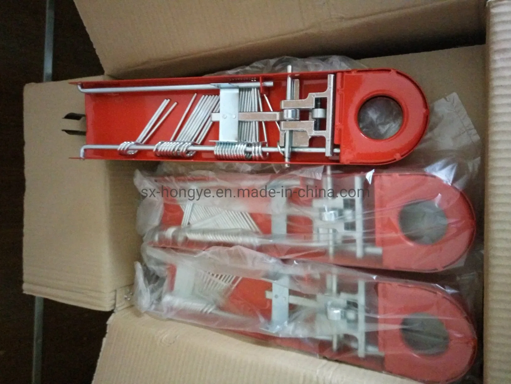 Red Enameled Steel Fire Hose Rack and Pins for Fire Fighting System