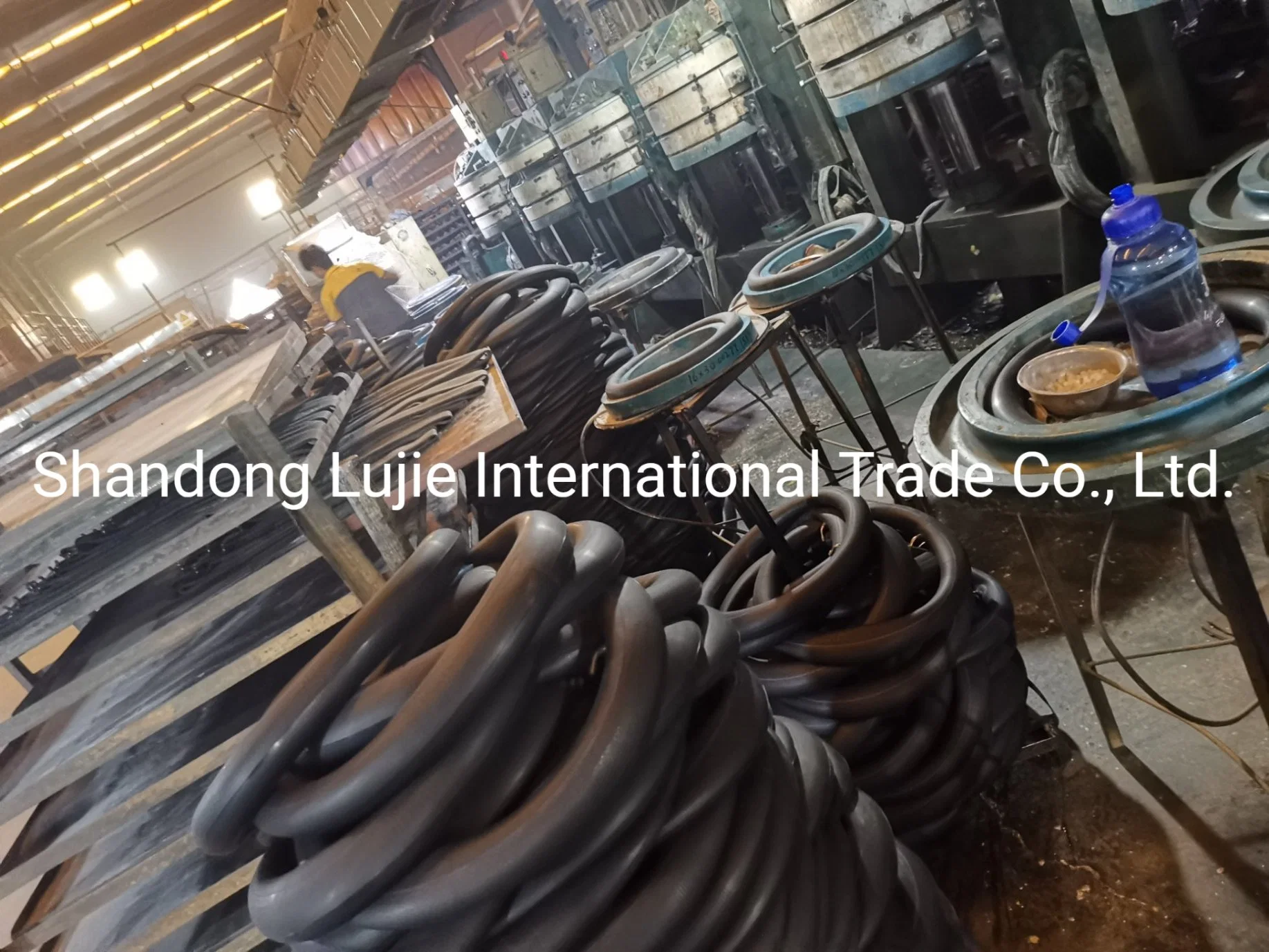 16" 18" 20" 22" 24" 26" 28" 29" 700 26*2.125 ISO Standard Butyl Natural Rubber Motorcycle /Bicycle /Tricycle / Car /Truck Camera Bike Inner Tube