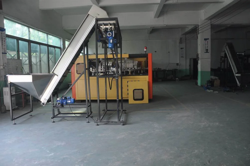 Automatic Plastic Pet Water Bottle Blow Molding Machine