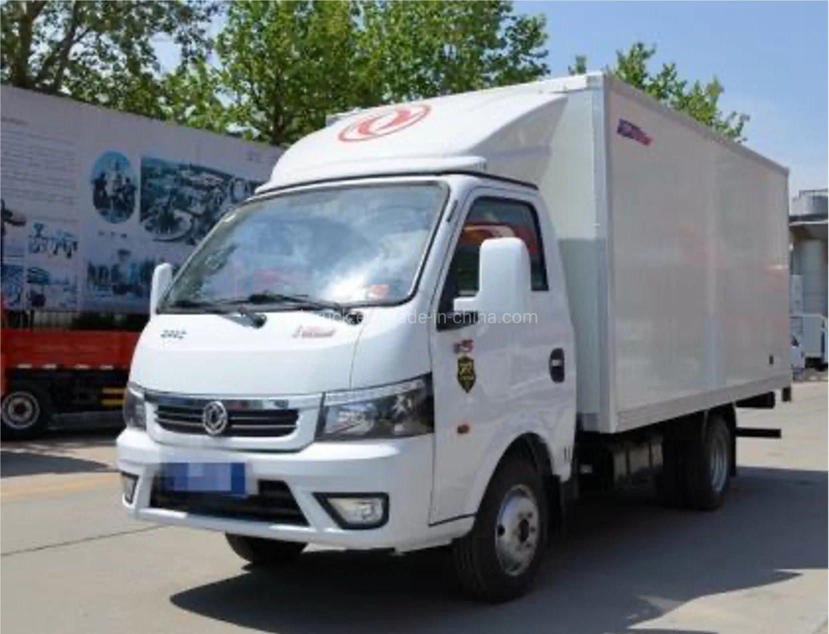 Dongfeng interfaz estándar europea pequeño camión de transporte eléctrico puro