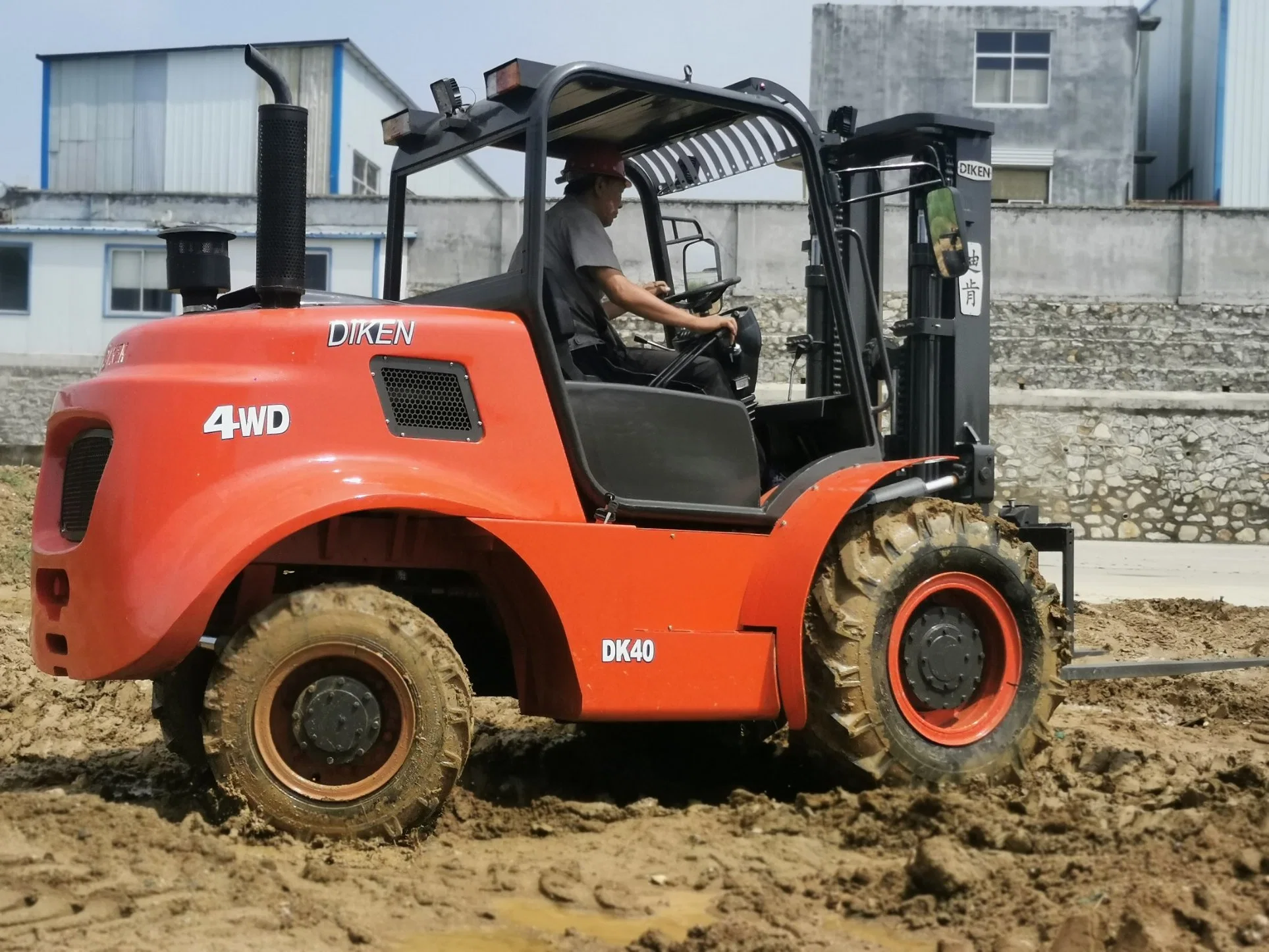 4ton/4000kg 4X4 4WD All Rough Terrain Forklift Truck Carretilla Elevadora Todoterreno for Sale