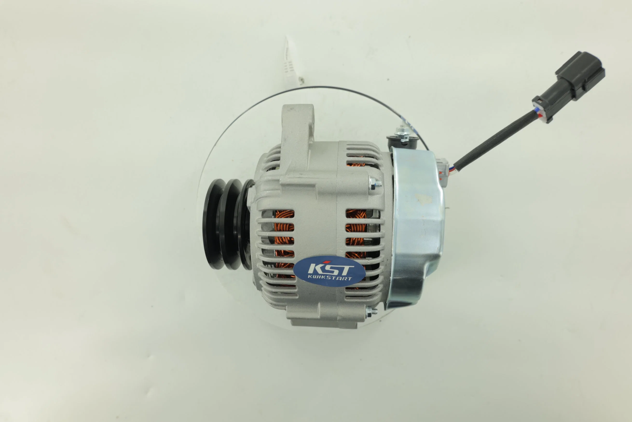 Km207-3 Excavator Auto Parts 28V 60A Alternator 27040-2220b