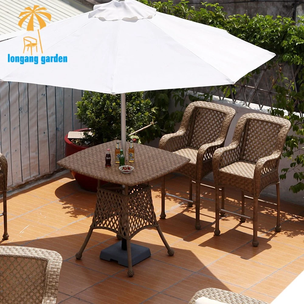 Outdoor Wicker Beer High Bar Stool Wholesale/Supplier Villa Poolside Rattan Bar Furniture Dining Table Set