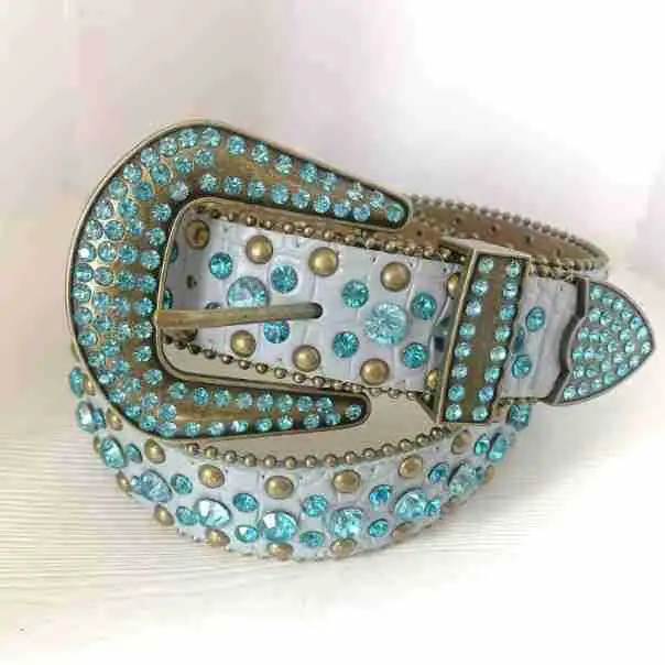 Ceinture de cow-boy et cow-girl de luxe avec strass ajustable en longueur.