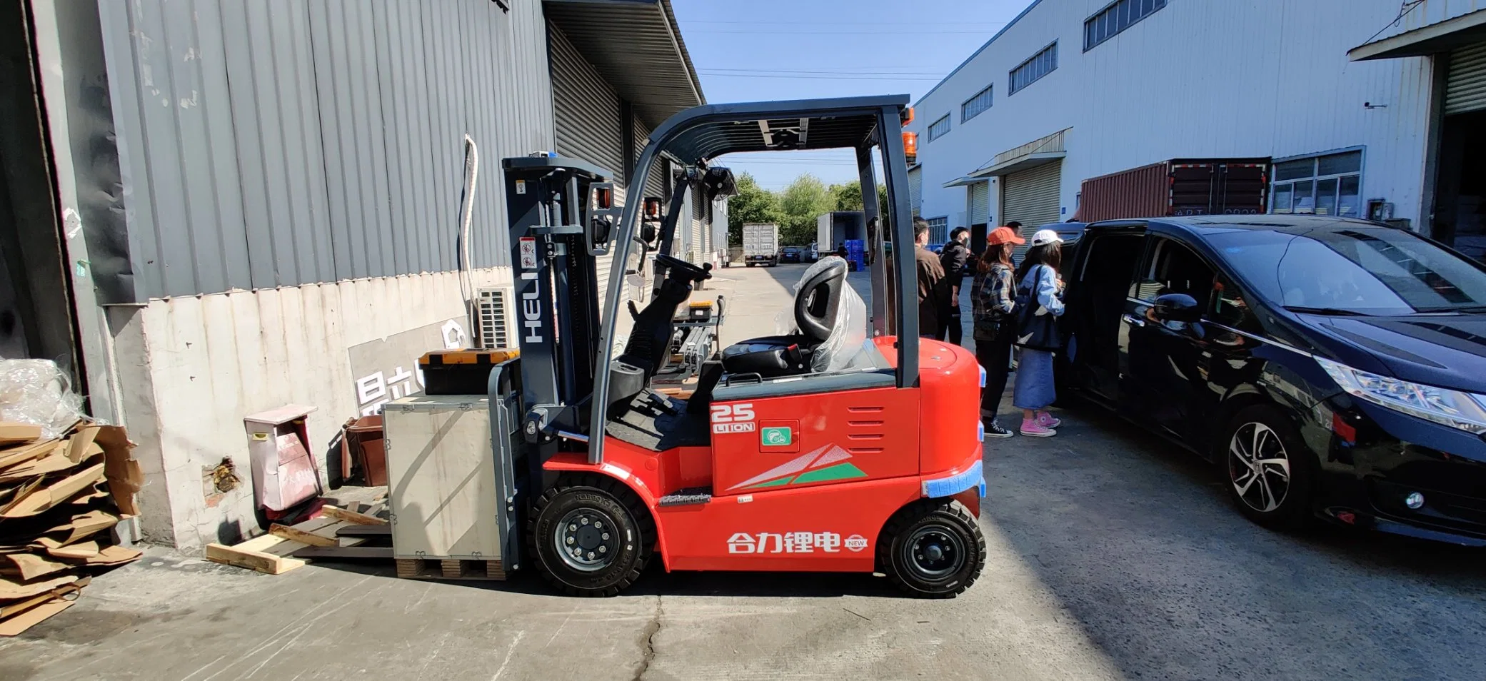 Heli 3.5 Ton Electric Lead-Acid Battery Forklift Trucks Cpd35 Sale in Kenya with Side Shift and Triple Mast